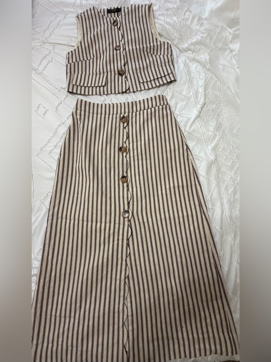 Commense Dresses & Skirts - Commense Cotton Striped Sleeveless Top & Midi Skirt Set